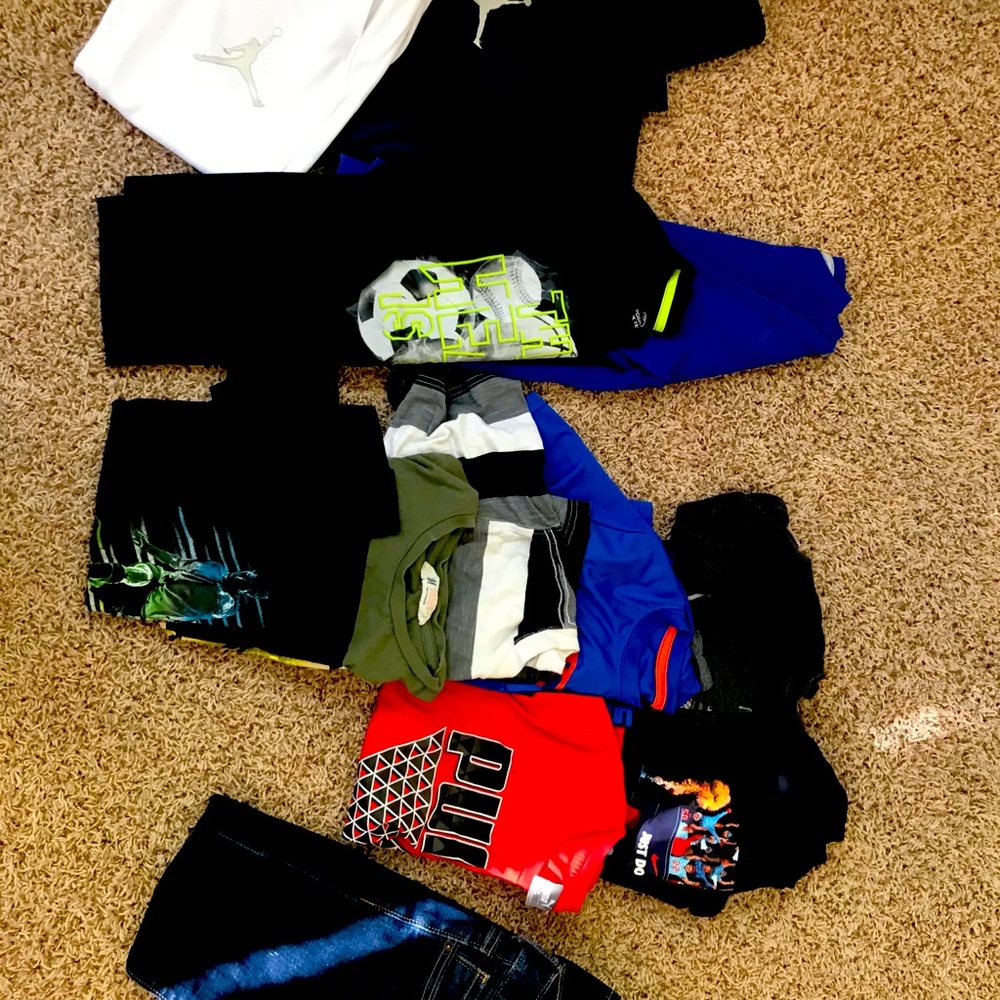 Lot of boys 13 items